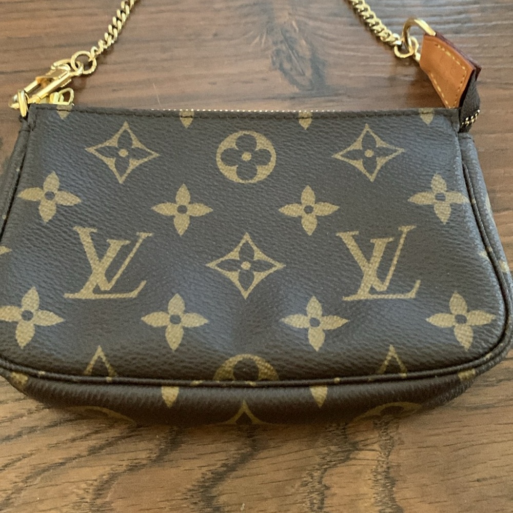 BNWT Louis Vuitton Mini Pochette - Picture 5 of 16
